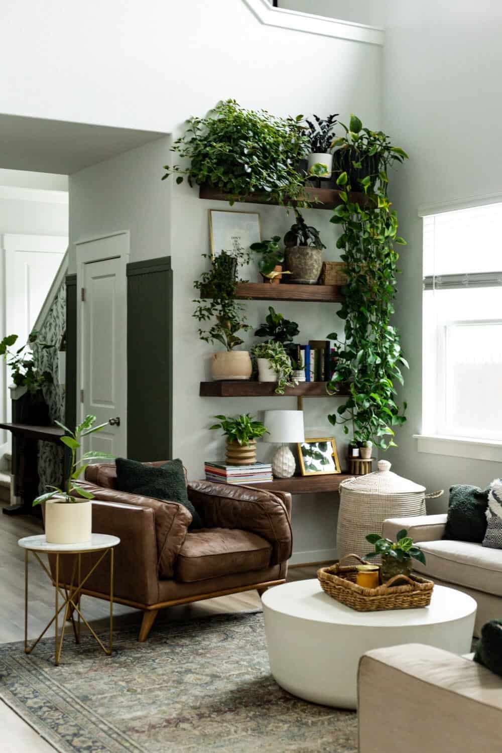 DIY wall decor ideas with floating shelves and indoor plants