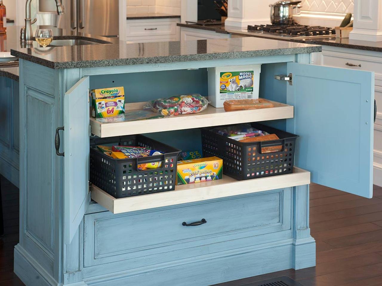 Smart kitchen cabinet ideas with pull-out drawers and open shelving